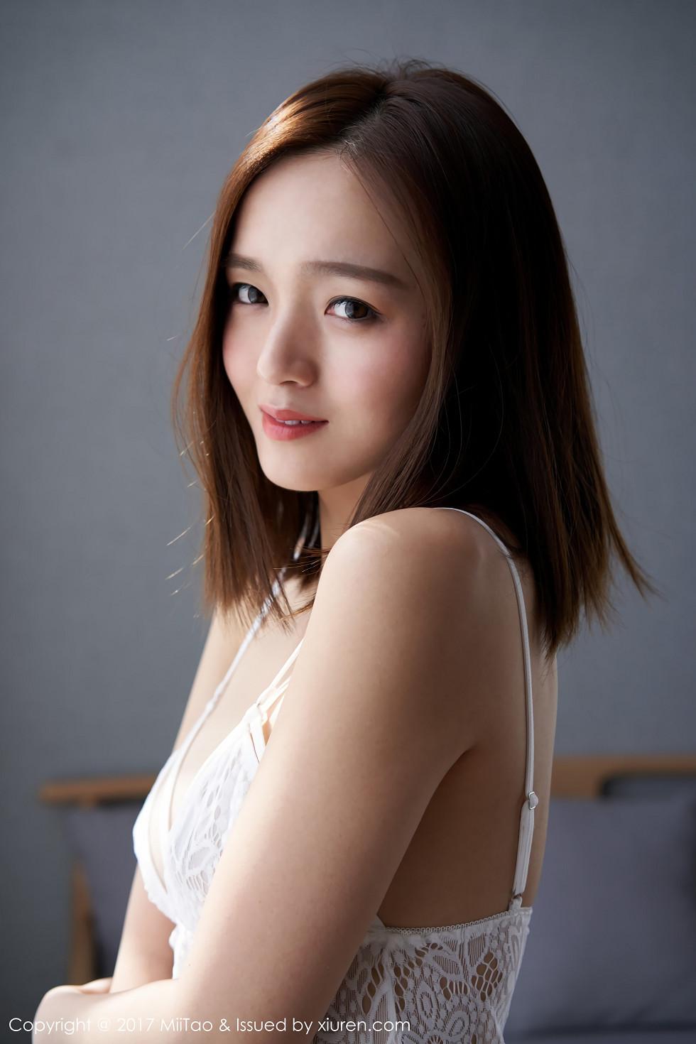 李颖诗
